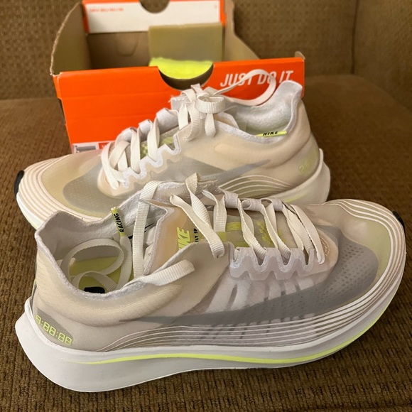 Nike zoom fly sp volt womens 5.5 6 6.5 new in box - Picture 1 of 5